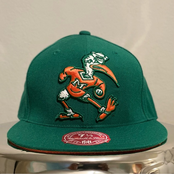 🌀🌴Miami Hurricane Low Crown Fitted - Picture 2 of 9